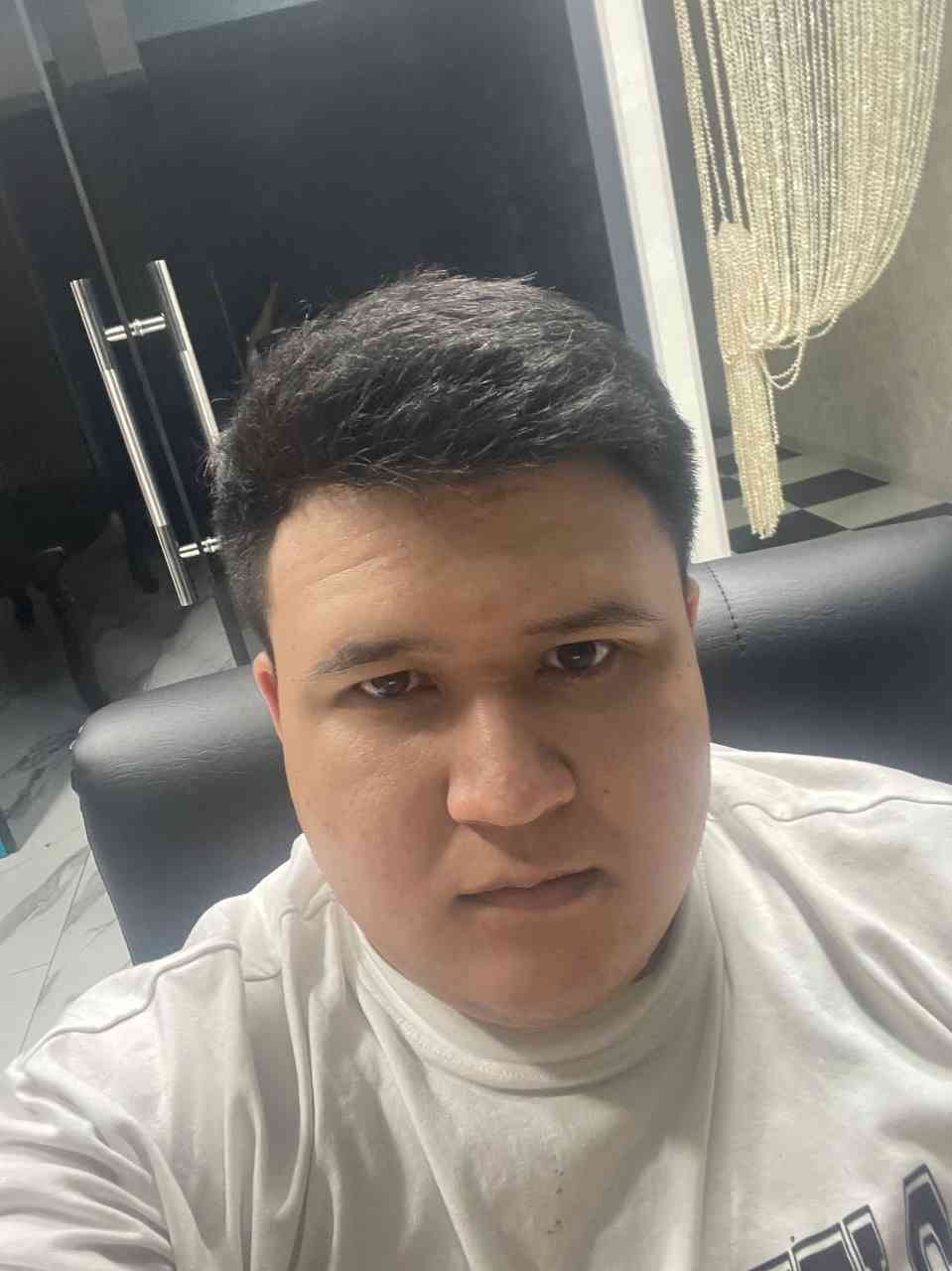 Sotuvchi 446269